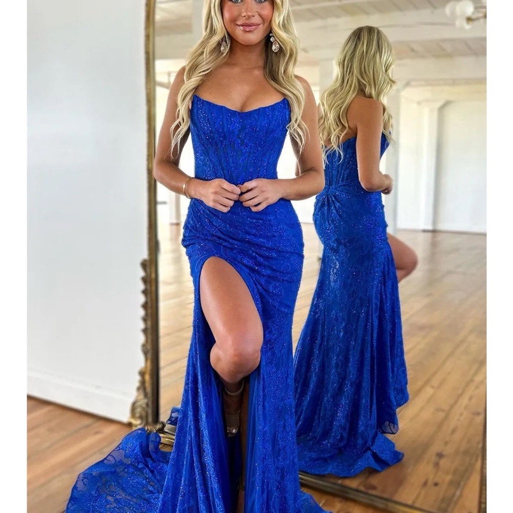 Berlinnova blue prom dress